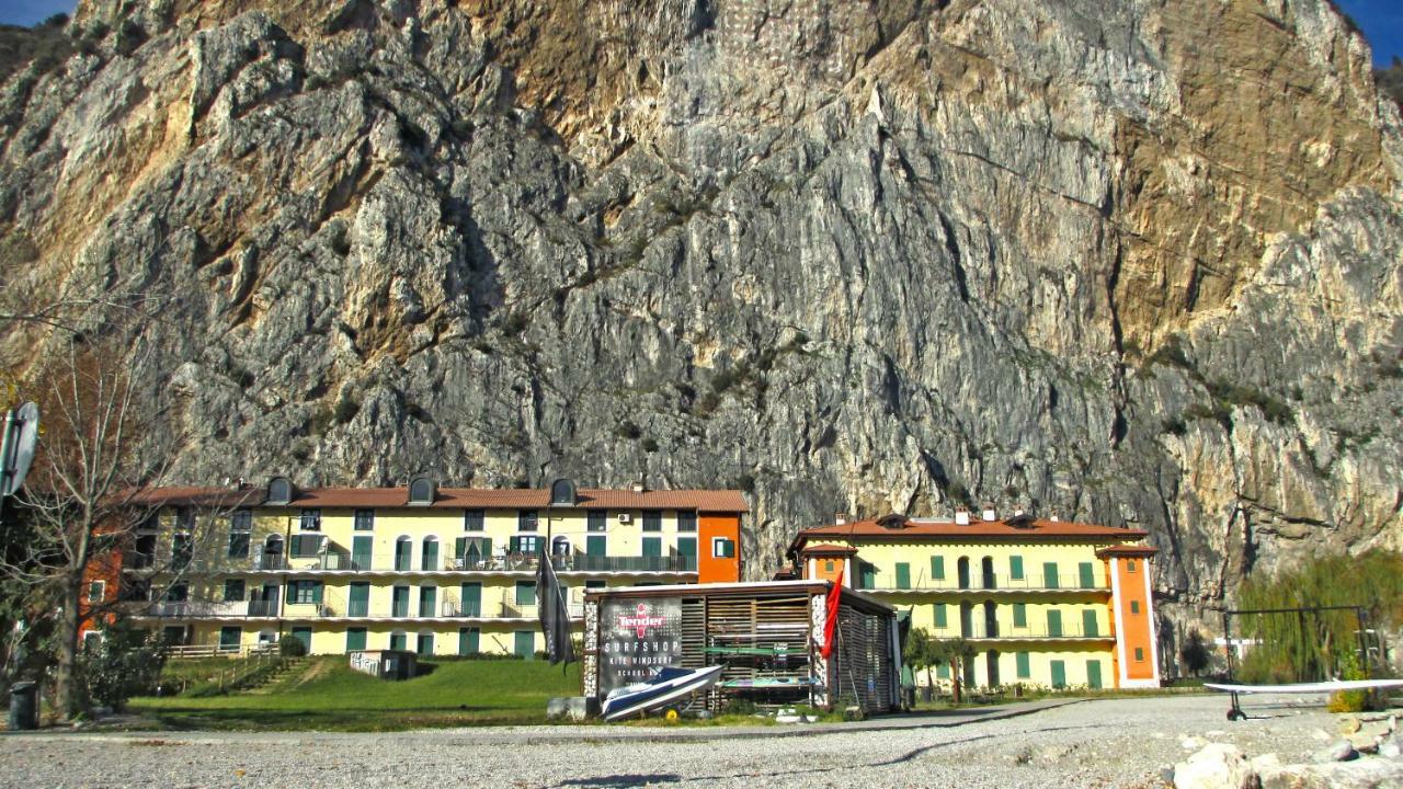 Appartamento Campione Splendid View Campione del Garda Esterno foto